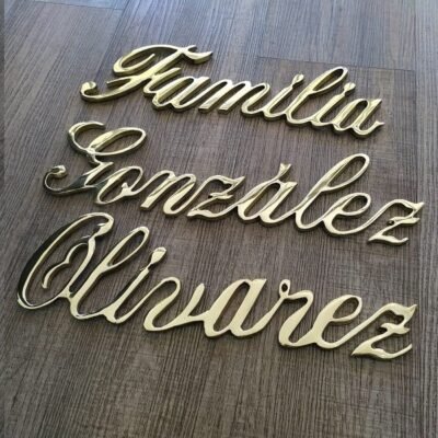 letra bronce manuscrita 10x5 cm